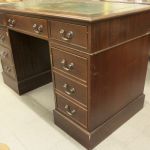 900 7047 WRITING DESK